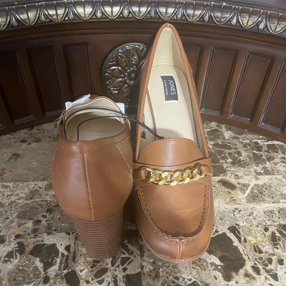 Jones New York Cyri womens heel